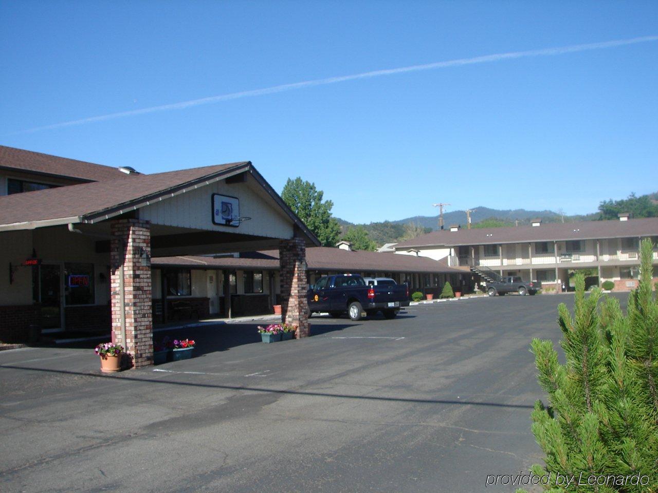 Klamath Motor Lodge Yreka Extérieur photo