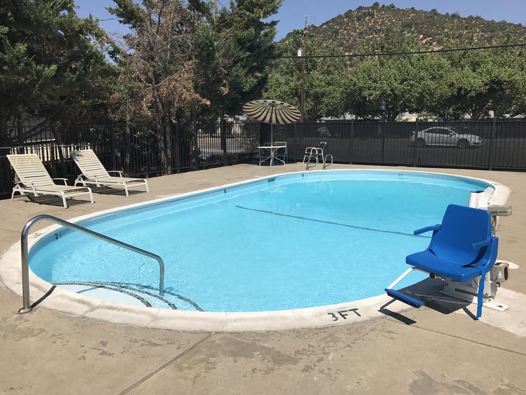 Klamath Motor Lodge Yreka Extérieur photo