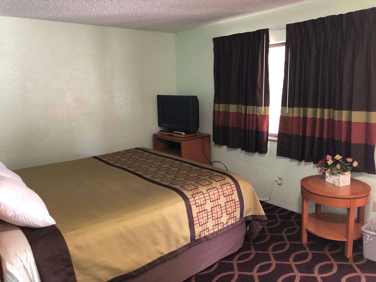 Klamath Motor Lodge Yreka Extérieur photo